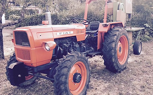 Fiat Trattori Someca 315 DT running a pto wood cutter