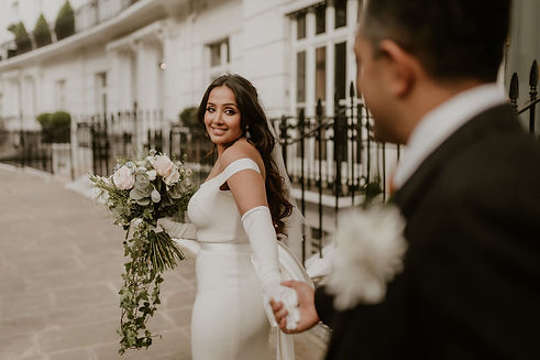 Halfpenny-London-big-bow-wedding-dress-2.jpg