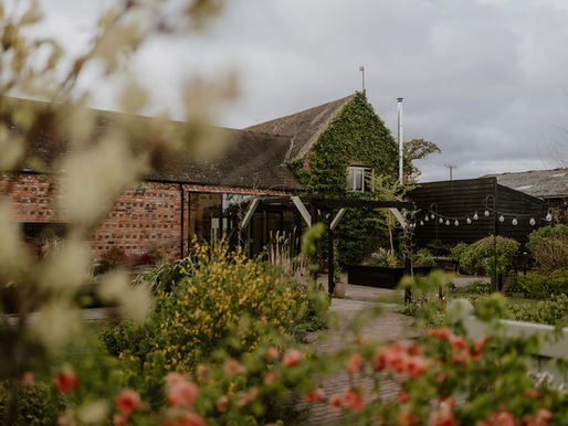 Curradine Barns Wedding