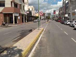 Comércio de Sousa, PB, reabre após prefeitura determinar flexibilização nas medidas restritivas