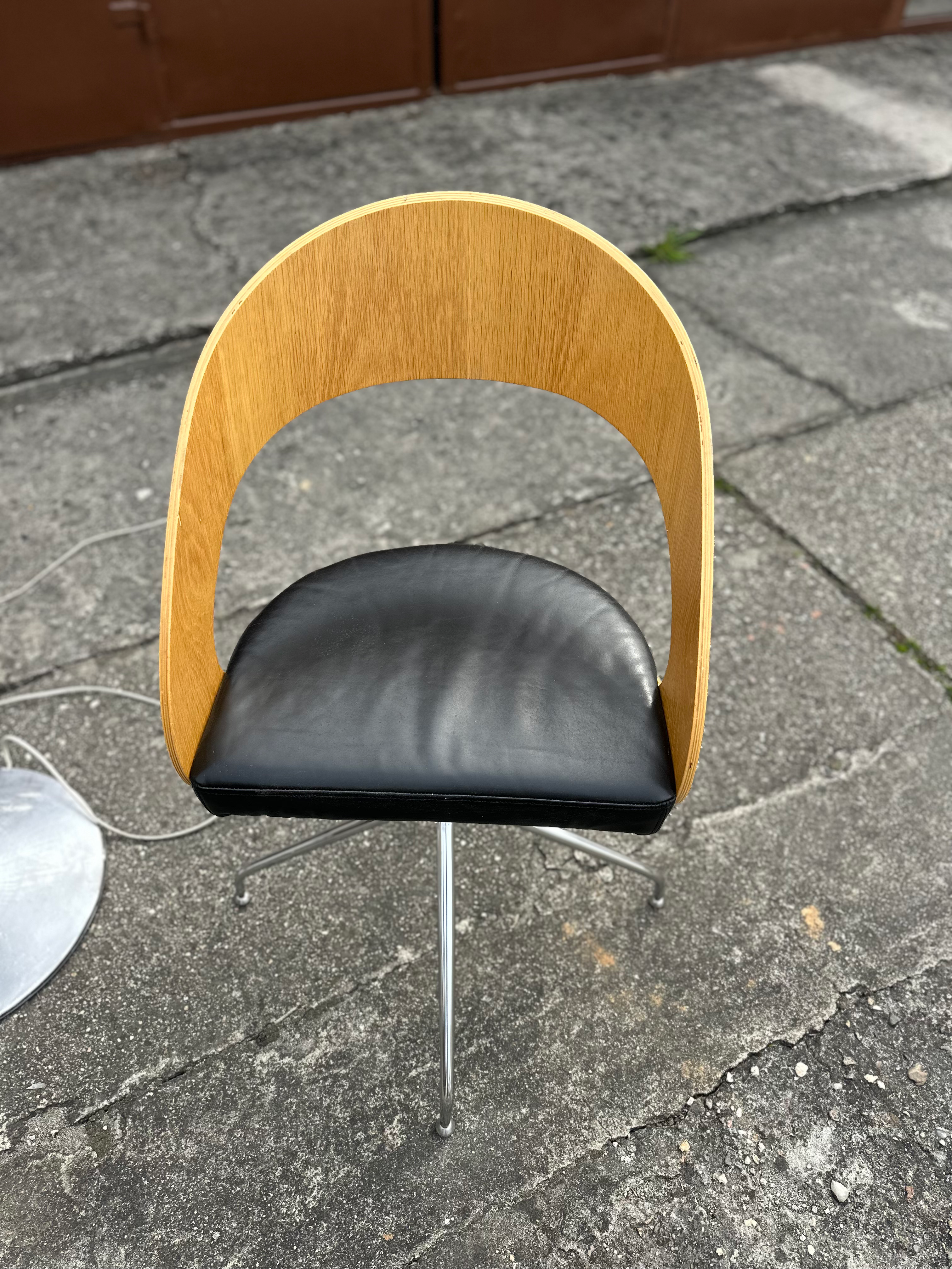 Krzesła obrotowe Calligaris Odyssey spisestue stoler