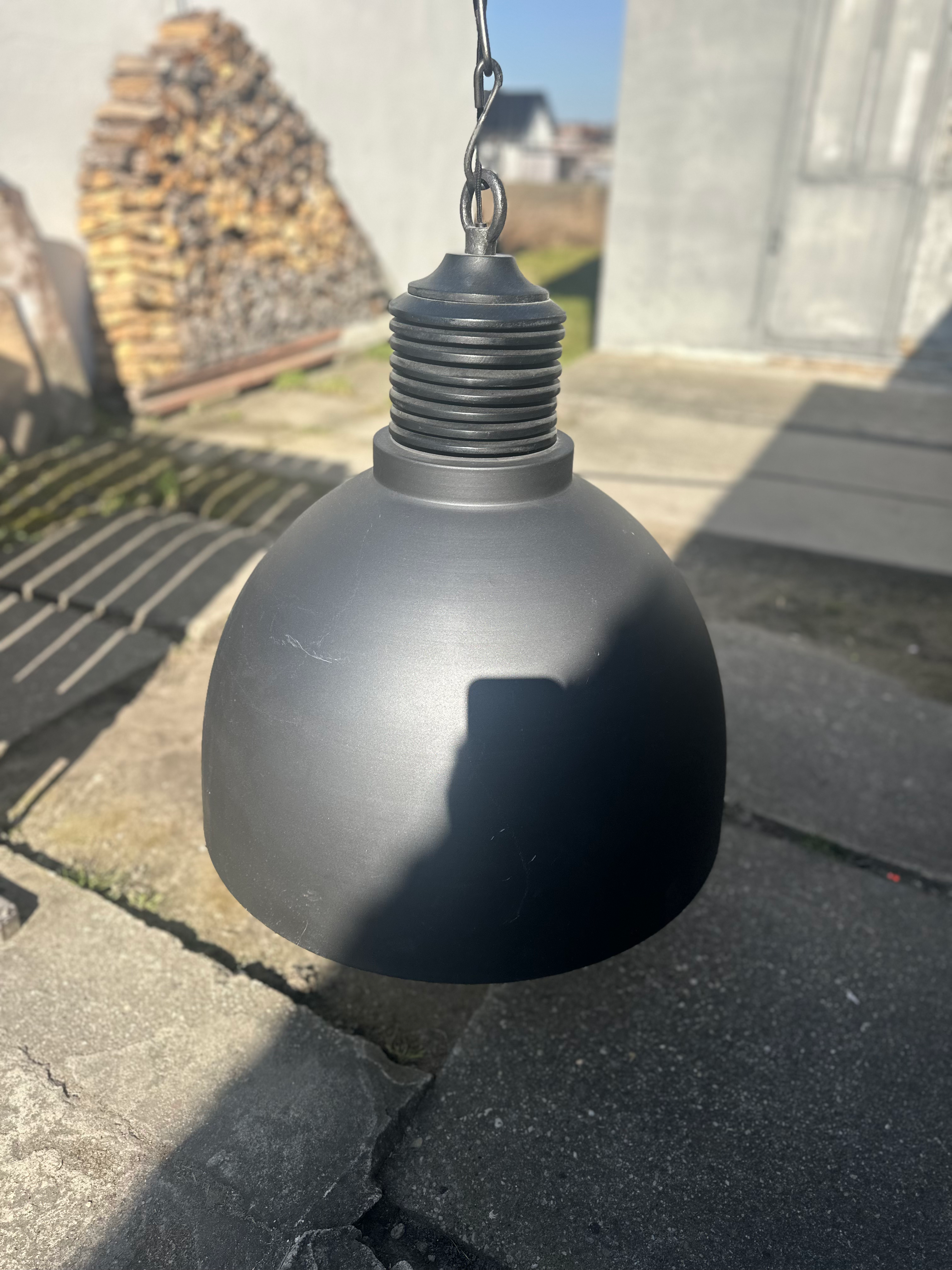 Duża lampa sufitowa blacha 