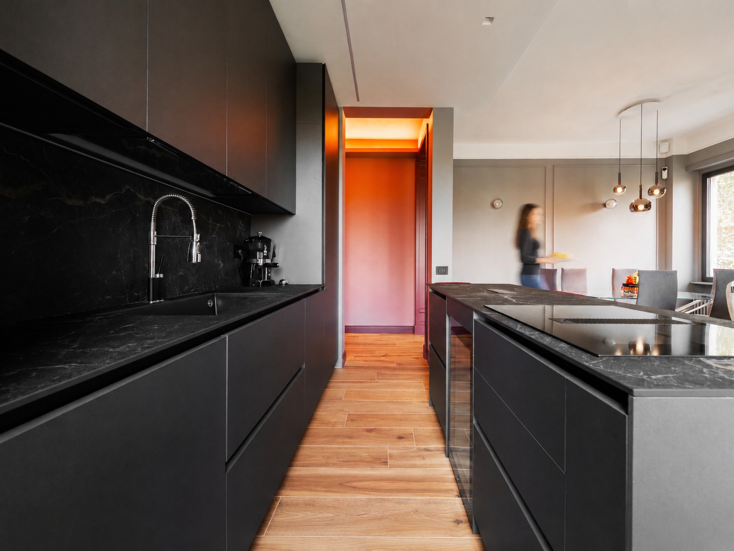Cucina lineare nera