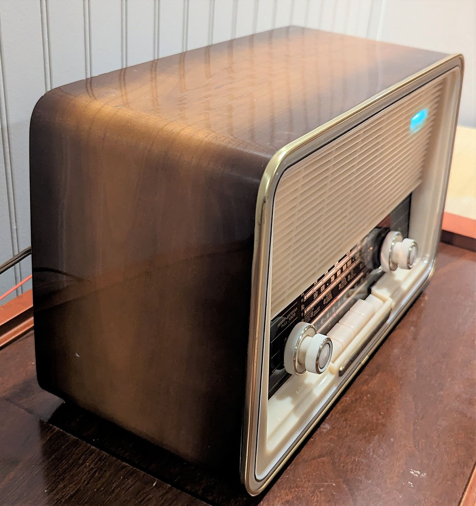 Miniatura: 1959 Graetz model Komtess 611 CA