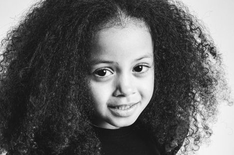 Photographe enfant à La Ciotat – Studio Bleu Noir