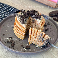 Cookies & Cream Protein Pancakes