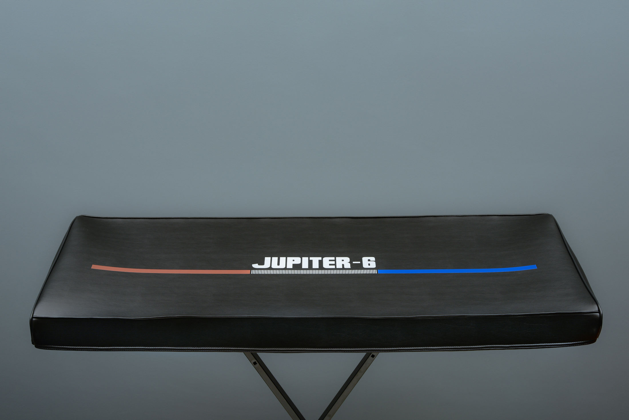 Roland JUPITER-6 cover
