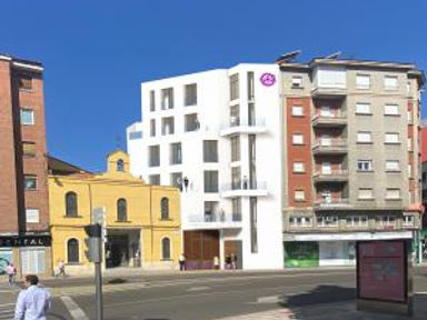 Un espacio funerario , salas de exposiciones, de conferencias y formación, de reuniones, despachos, tienda de recuerdos.... así será la Casa de Hermandad del Dulce Nombre de Jesús en León