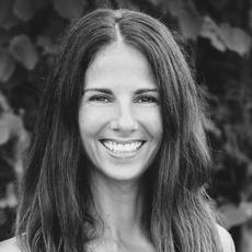 yoga retreat sabrina vinale