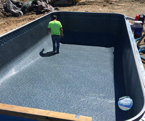 Vinyl Swimming Pool Liner Replacement in Monclova Ohio
