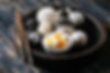 Boules de riz et oeufs