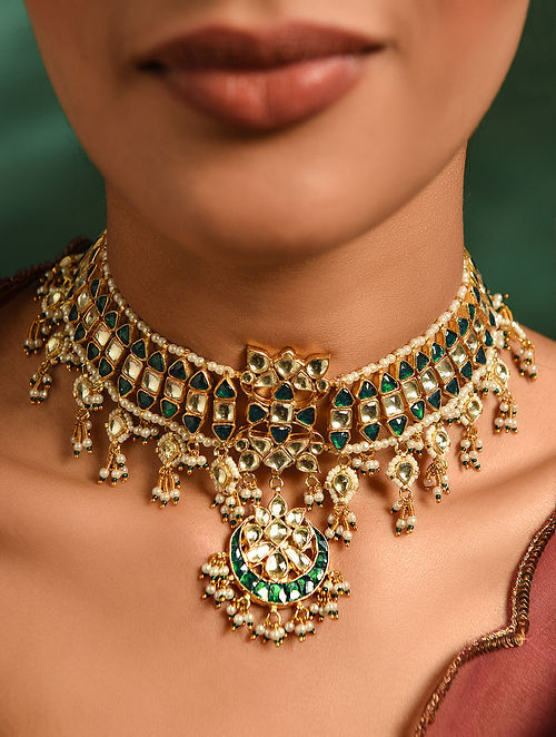 Thumbnail: Parnika Set