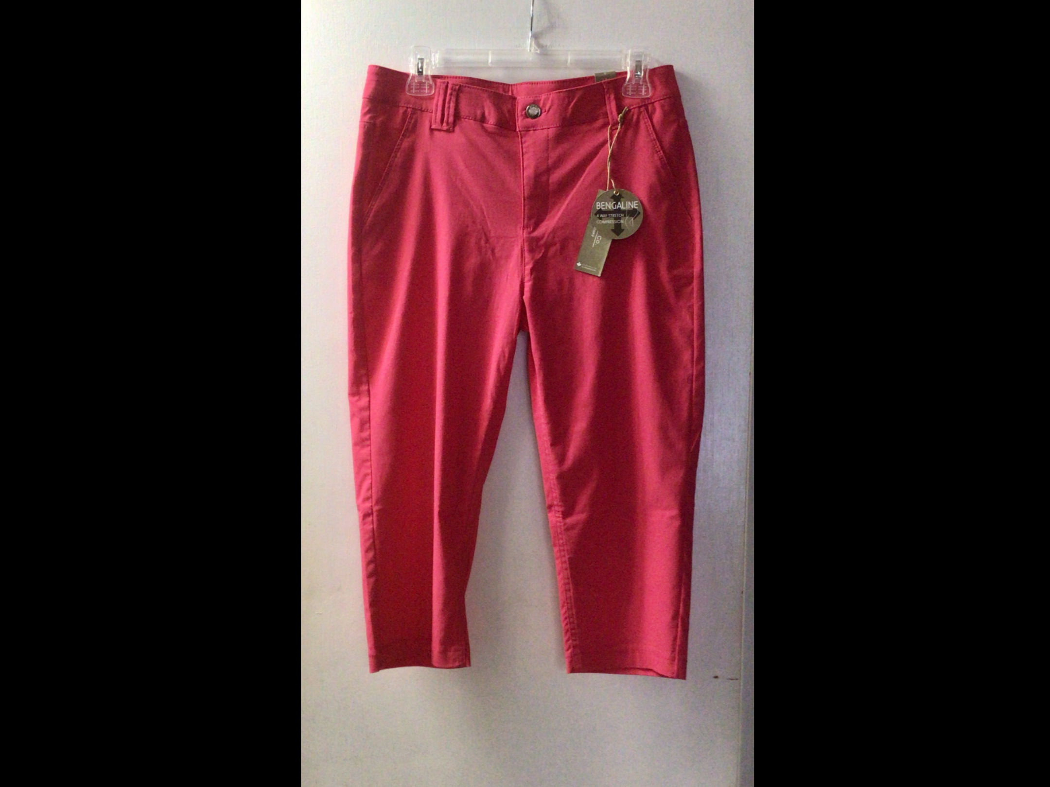 Coral Classic Cut Bengaline Capri