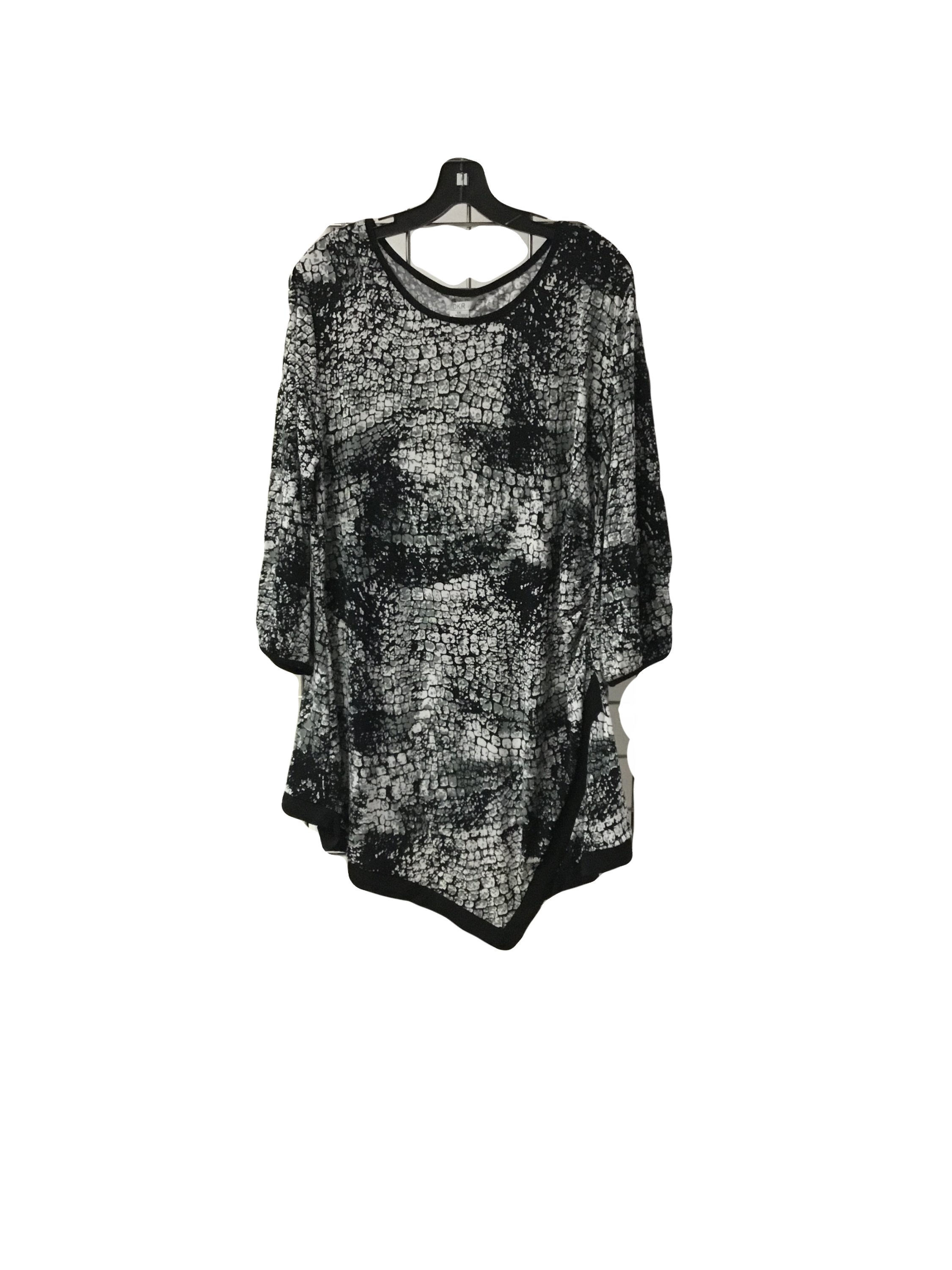 Full Figure 3/4 Sleeve Asymmetric Top