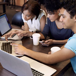 Cursos de Educação e Formação.