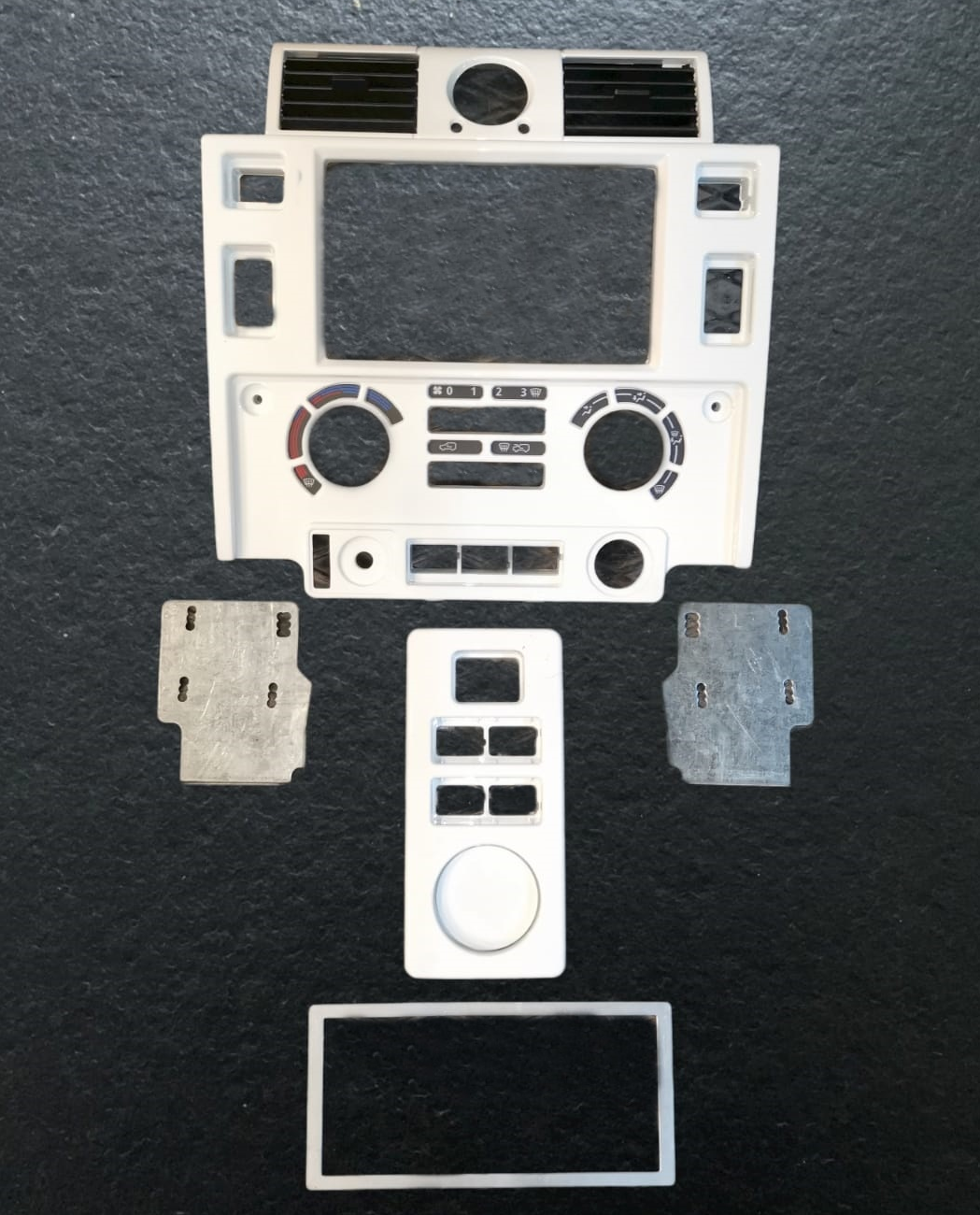 ÖN TORPİDO ANAHTAR PANELİ (BEYAZ) DEFENDER ROCAS