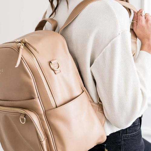 aspen leather backpack 2 PACKETT PACKERS Mom can always use a little bit more time Aspen Seoul Neoprene City Backpack