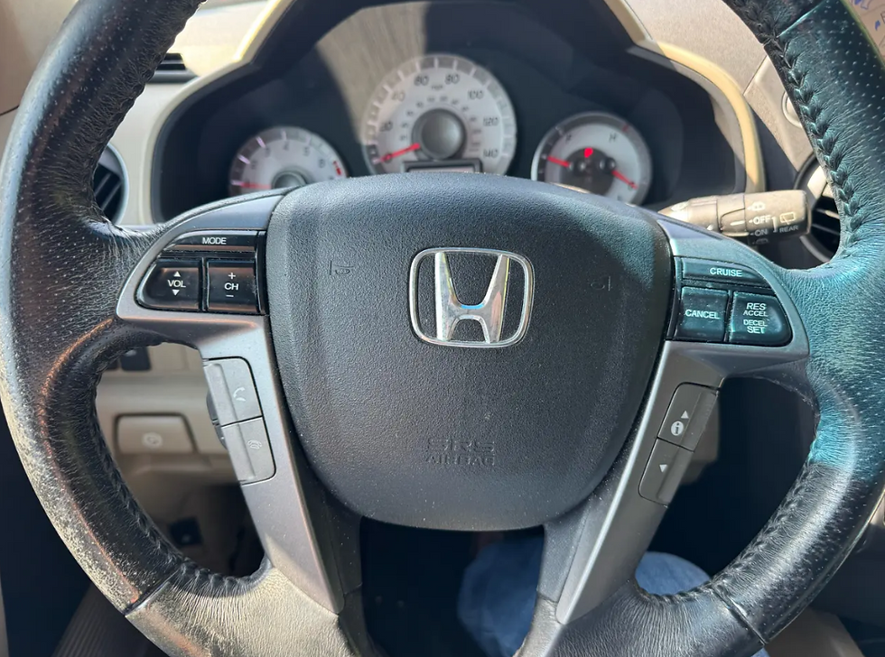 Thumbnail: 2012 Honda Pilot Touring 4WD 5-Spd AT with DVD