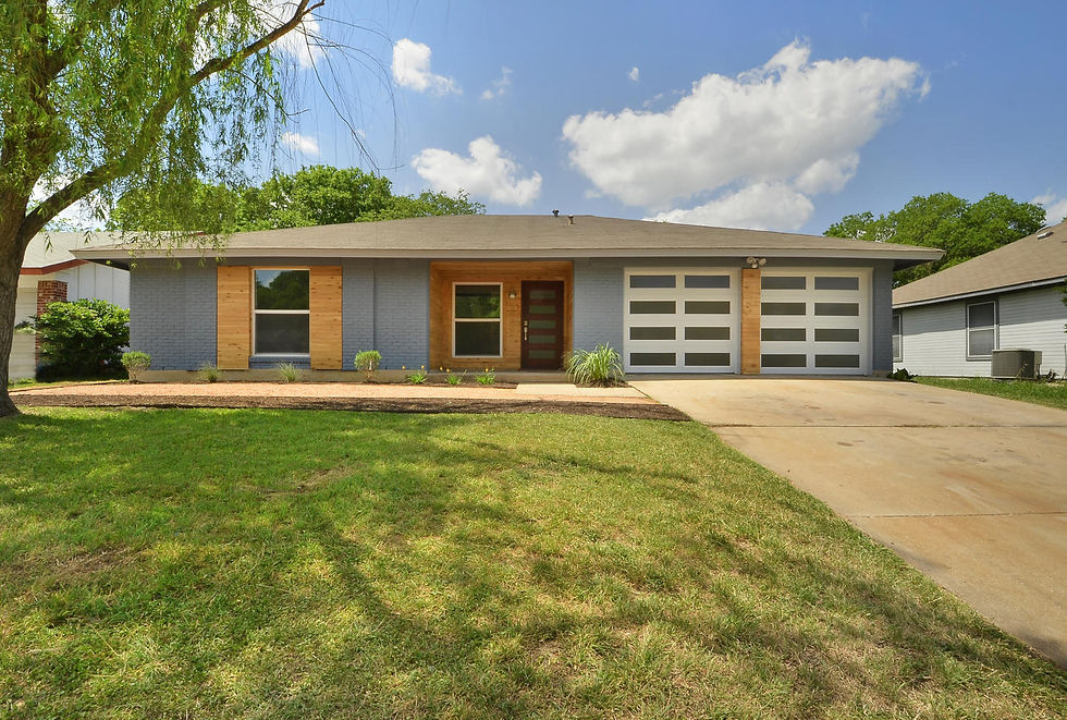 6200 Blarwood Drive-large-001-Exterior Front 001-1484x1000-72dpi.jpg