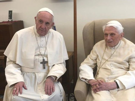 Fissuras no Vaticano