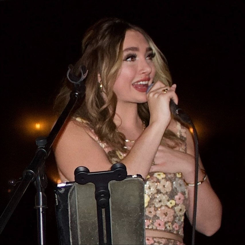  Courtney Cassium  & Guest