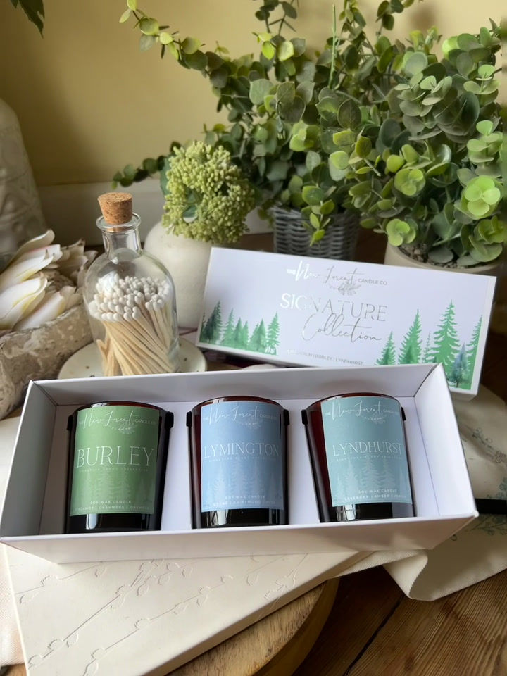 Thumbnail: Signature Scent Collection Trio Gift Set