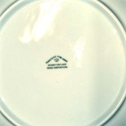 Thumbnail: Vintage Johann Haviland Traditions Moss Rose 5-Piece China Set - Gold Trim NOS