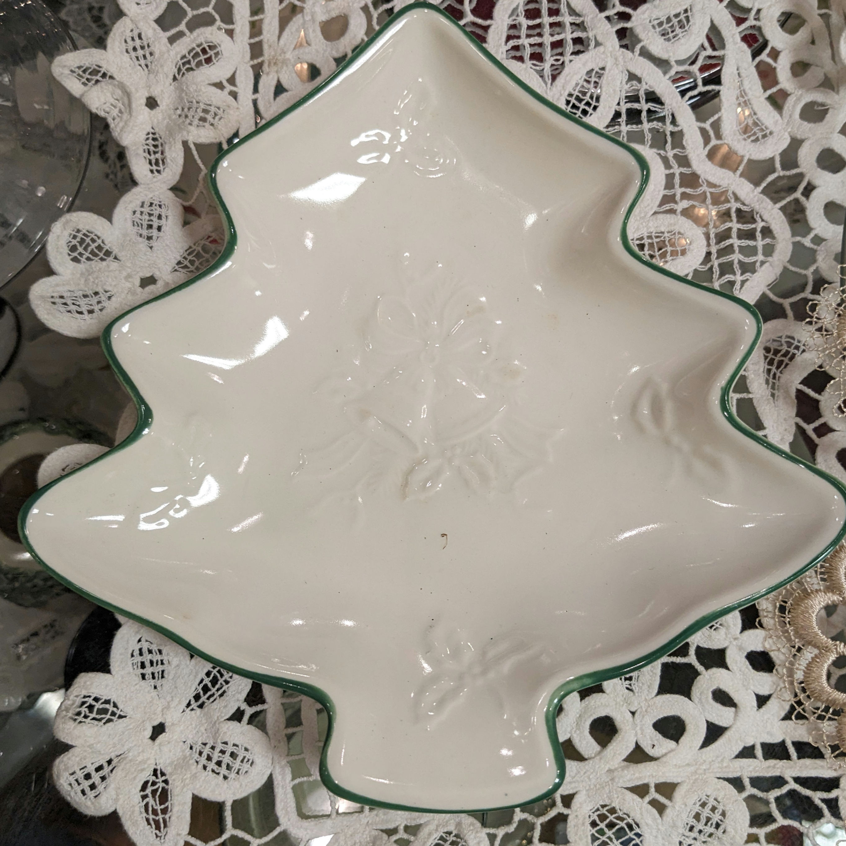 Vintage Mikasa HolidaySeason Candy/Relish Tree Shape Plate White & Green No Box