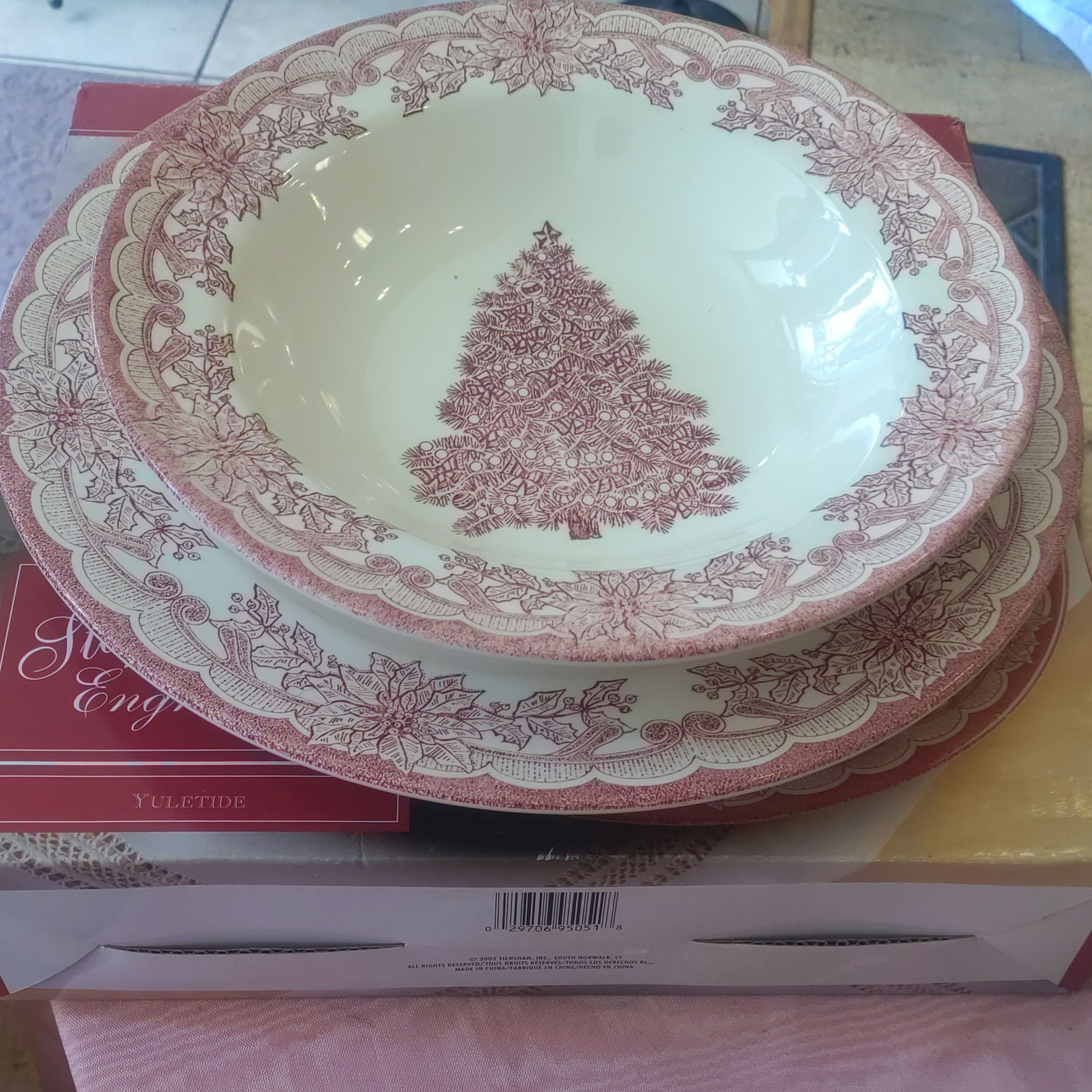 NIB Set of 2 Staffordshire "Yuletide" 2 Pc Completer Set 12" Platter - 9" Bowl