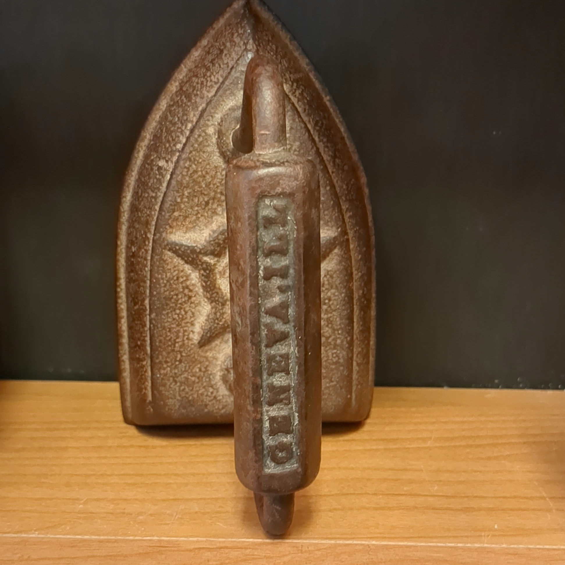 Antique Authentique Wrought Iron Sad Iron Geneva, ILL