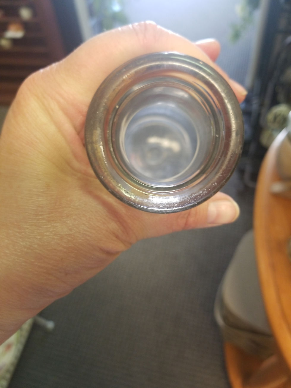 Miniatura: Vintage Glass - One Quart Milk Bottle Clear Glass marked "P"