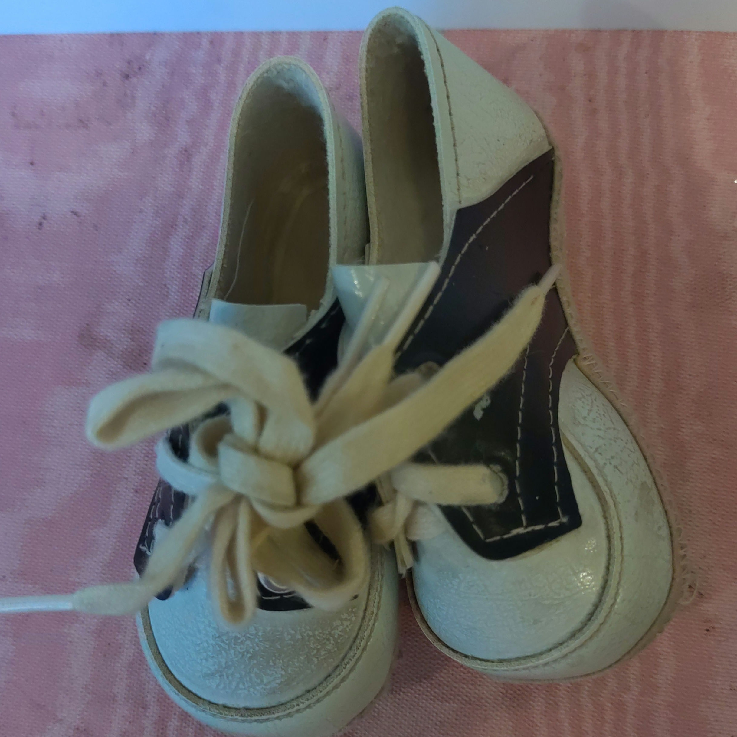 Vintage Baby Shoes Made in Japan Size 1 Leather Saddle Oxford Navy & White