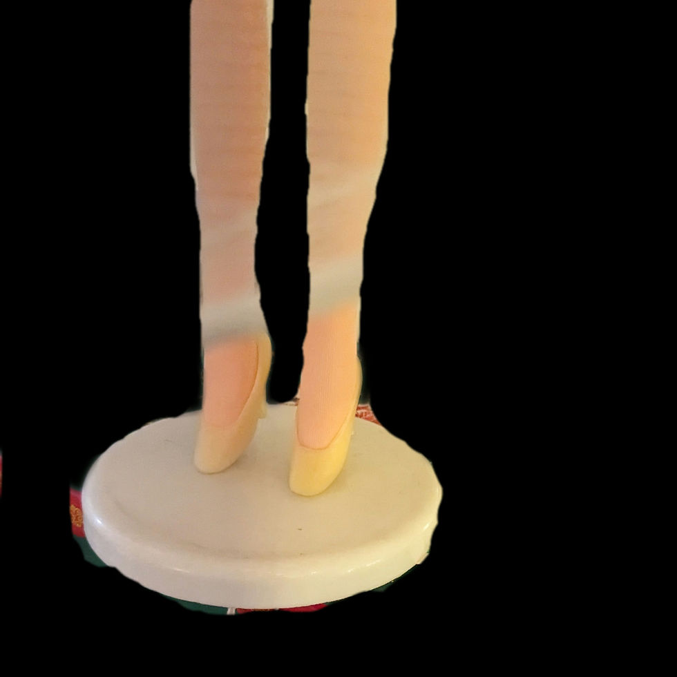 Miniatura: Vintage 23" Tall Bradley Style Big Eyed Victorian Southern Lady in Yellow Lace