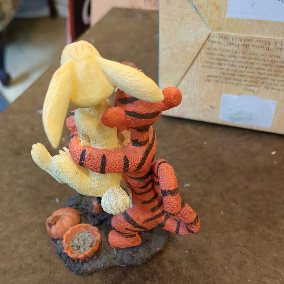 Miniatura: Simply Pooh Tigger/Rabbit Figurine "There's no Such Thing as Too Much Hug" 