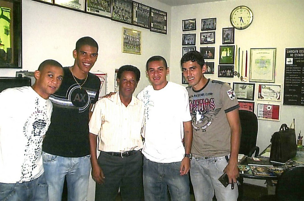 O Presidente Juarez Pimenta recebeu Léo Silva, Wellington Paulista