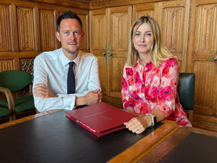 Fisheries Minister Stephen Morgan with Great Grimsby and Cleethorpes MP Melanie Onn in the House of Commons.