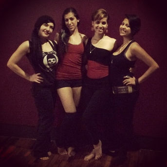 Well-lookie-who-all-ended-up-at-the-studio-at-the-same-time-for-once-circusgirls-browngirl