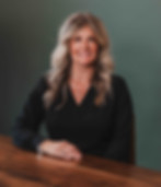 Nikki Comer headshot
