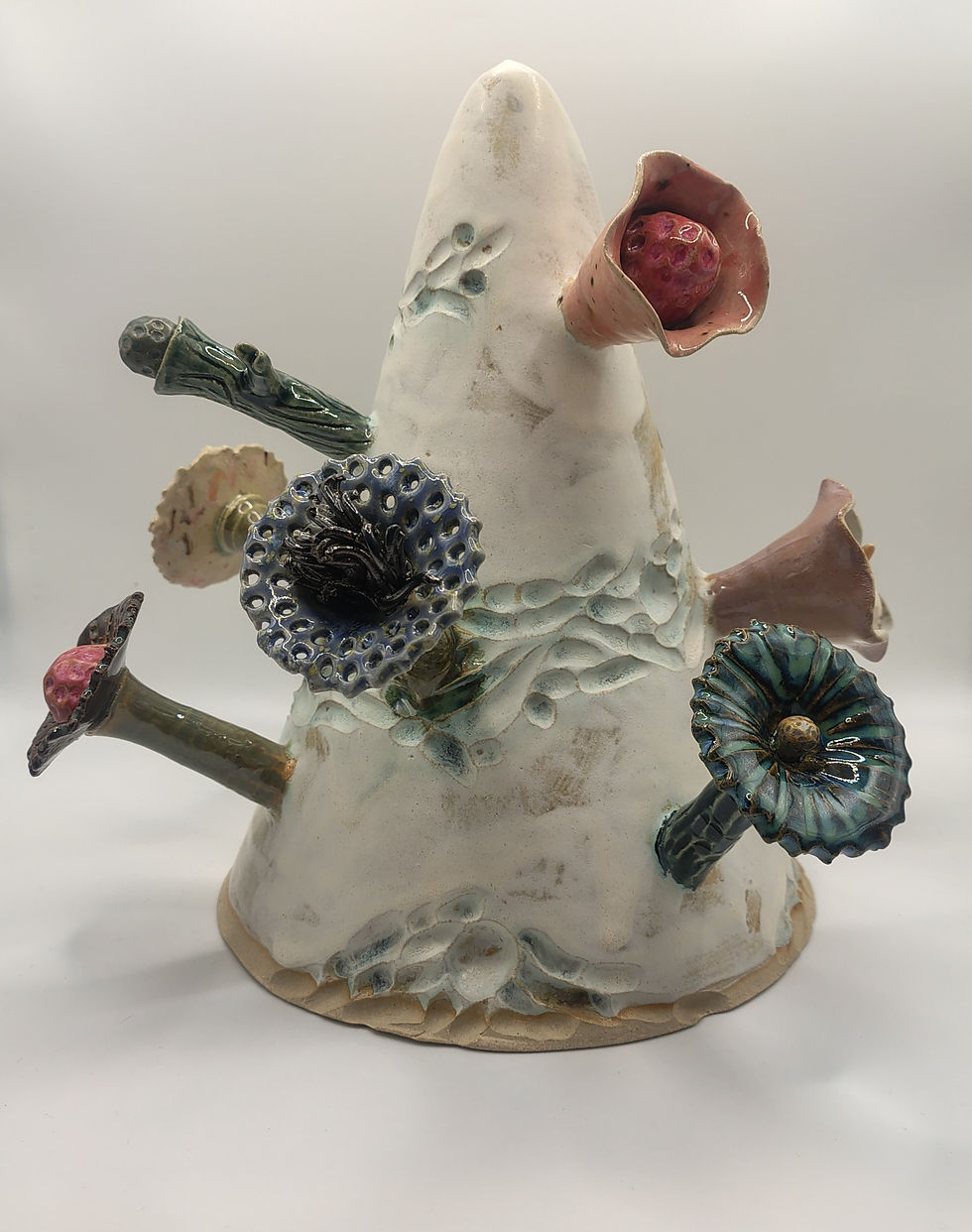 Thumbnail: Ceramic Stoneware Conical Garden Centre Piece