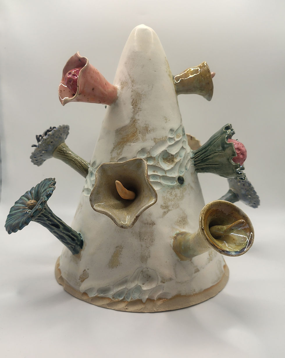 Thumbnail: Ceramic Stoneware Conical Garden Centre Piece