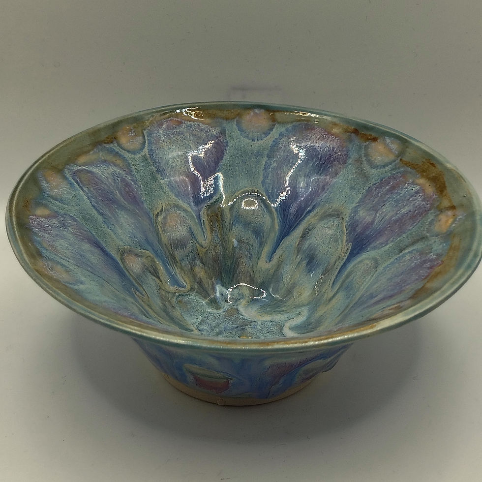 Thumbnail: Flared Hydrangea Bowl 