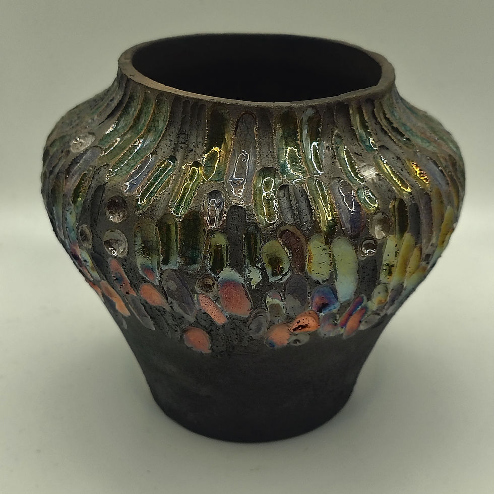 Thumbnail: Wide Neck Carved Raku Pot