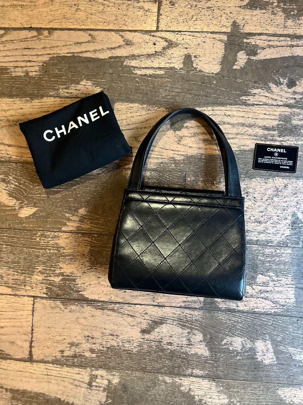 Miniature : Sac Chanel KELLY en cuir noir 