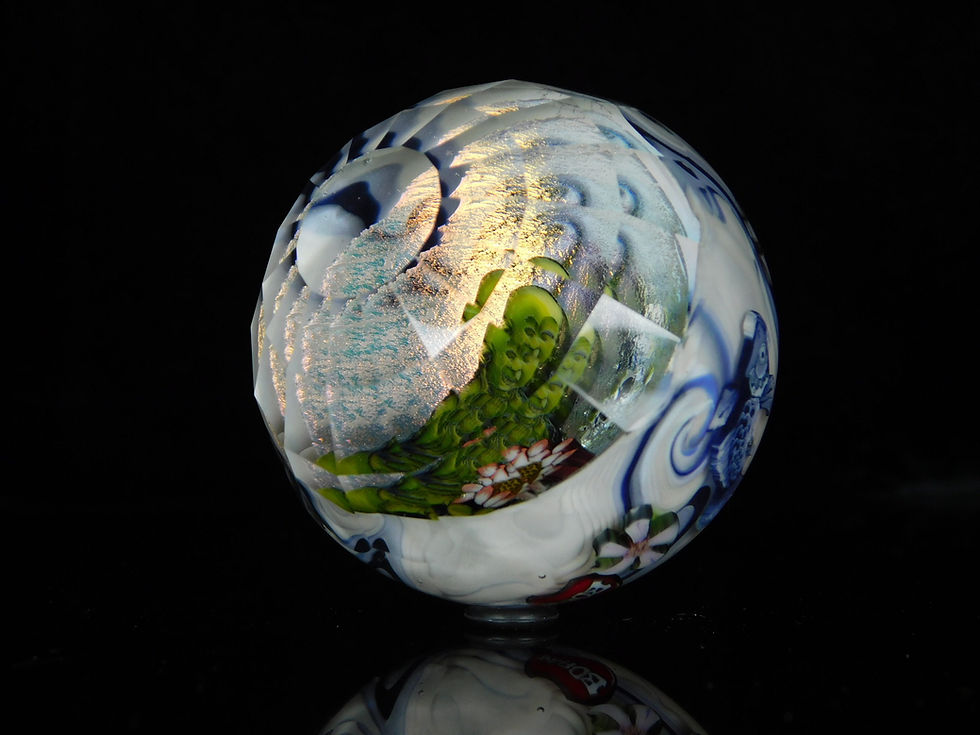 Thumbnail: Japanese tattoo-inspired faceted marble 