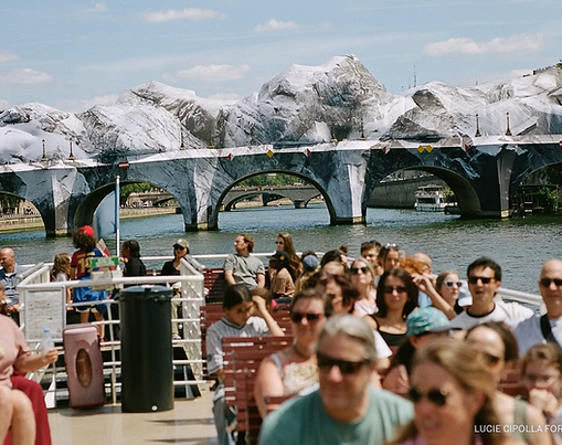 La Caverne du Pont-Neuf by JR