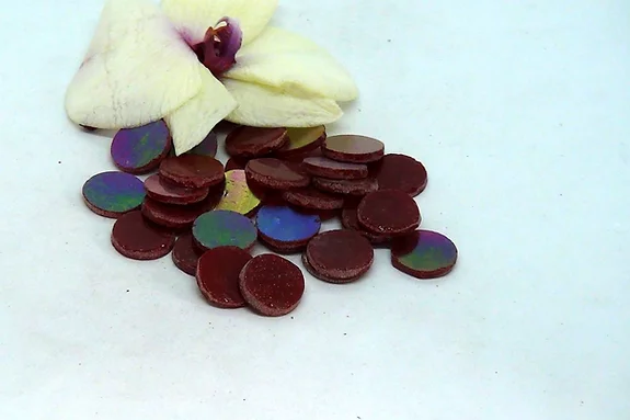 Glass Mosaic Red Iridised Round, 17mm diam