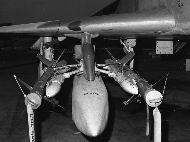 Thumbnail: QRC-490 Massive Chaff Dispenser image 1
