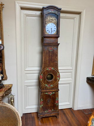 Antique French painted floral detailed longcase pine Comtoise / Morbier grandfather clock w/ repousse brass face