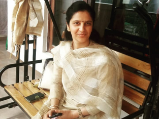 She Was Uttarakhand's First Woman Stockbroker. Now She Spends Fifteen Days at a Time Hunting for Real Silk in Gujarat's Back Lanes.