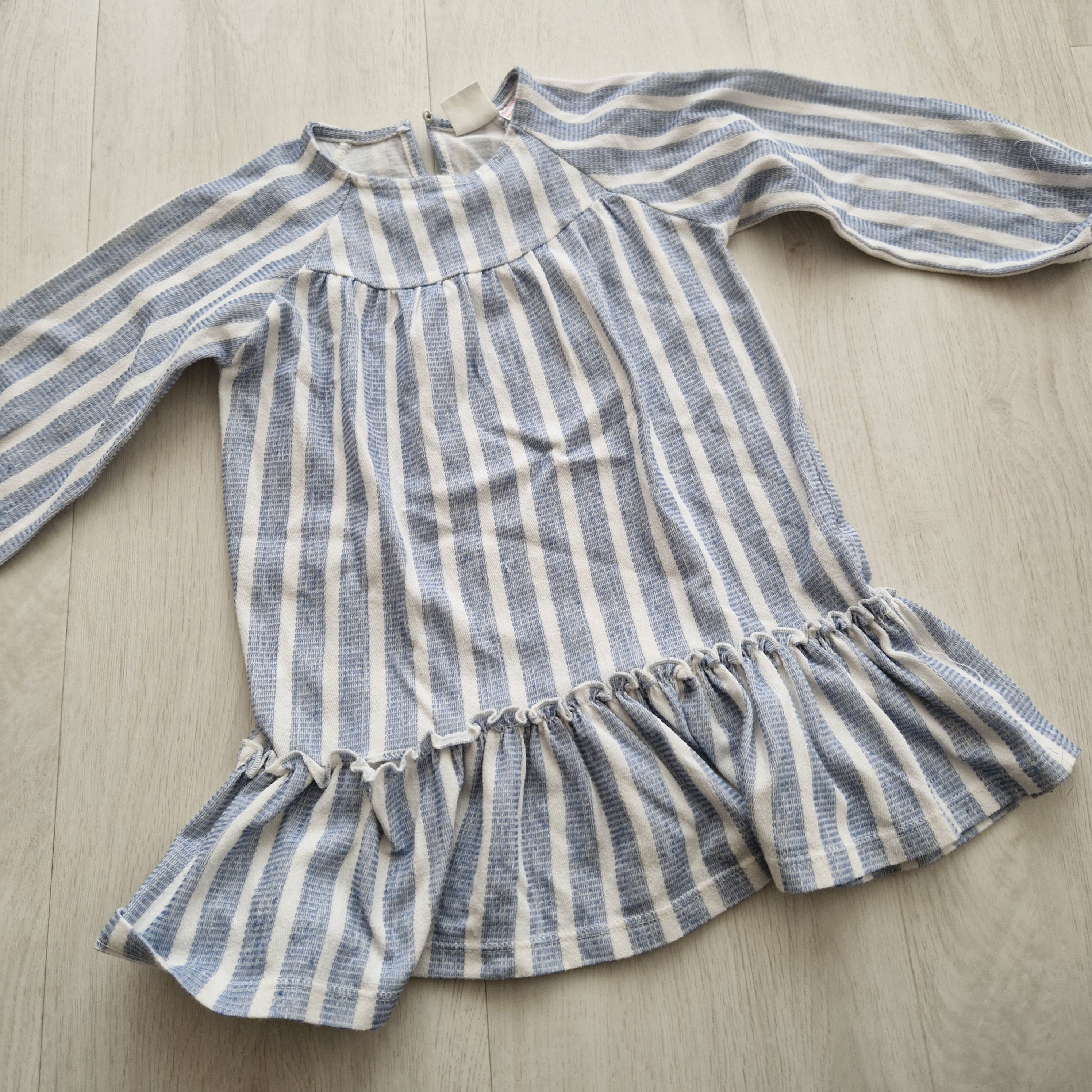 A VENDRE - V000938 - Robe manches longues bleue et blanche 3-4 ans Zara
